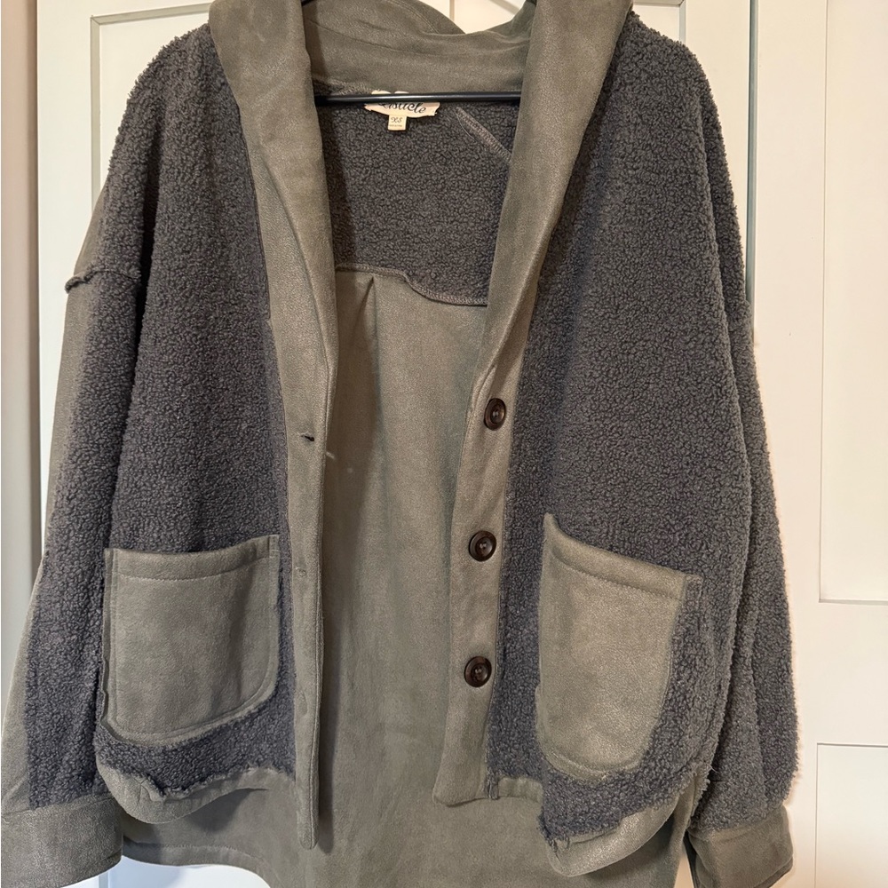 women’s shacket/jacket size xs